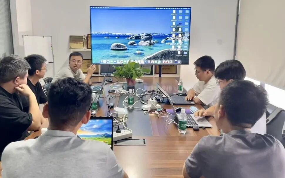 第三期培训现场，讲师与参训人员围绕平台能力交流